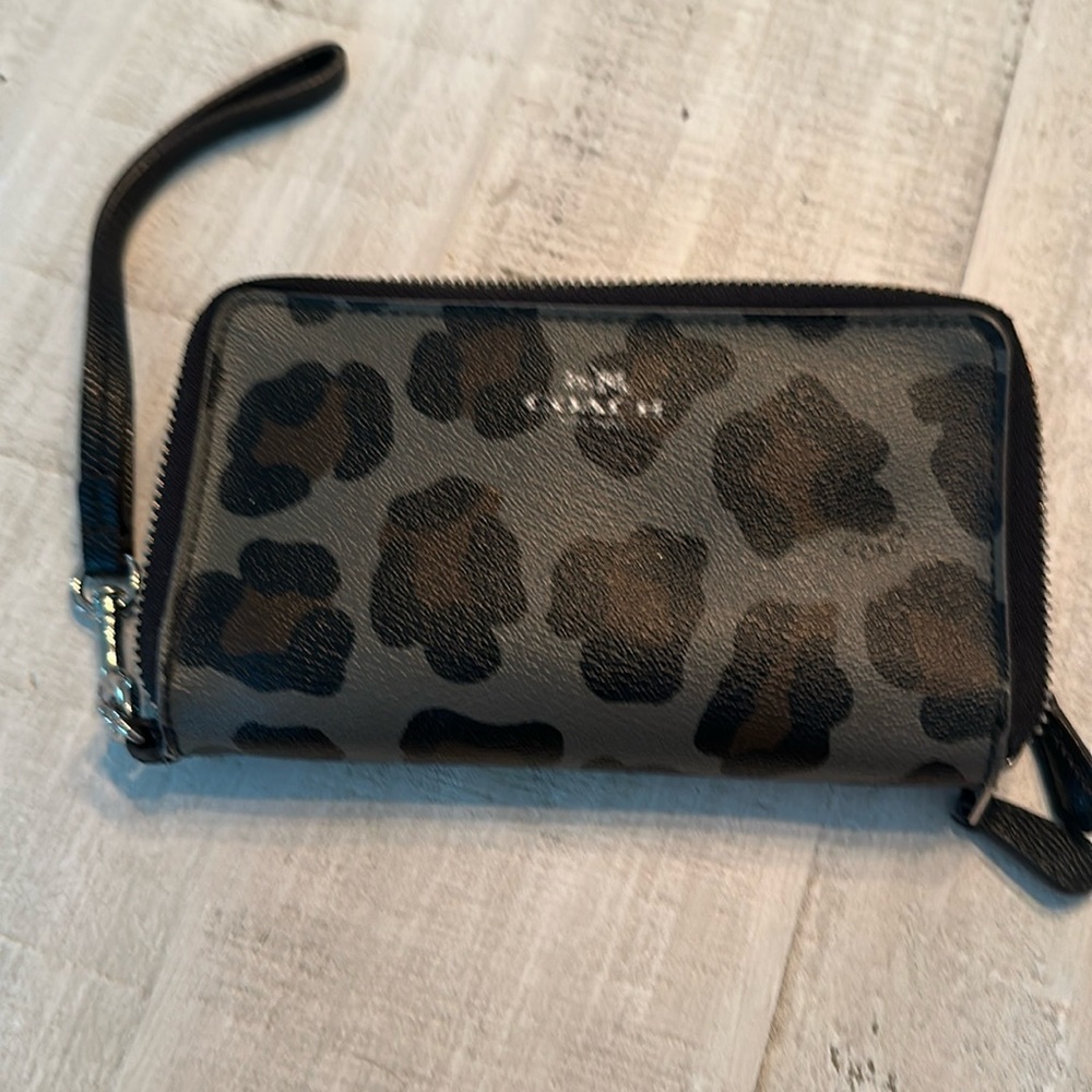 Coach cheetah / leopard print wallet wristlet black and brown